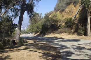 Vista del Valle Drive